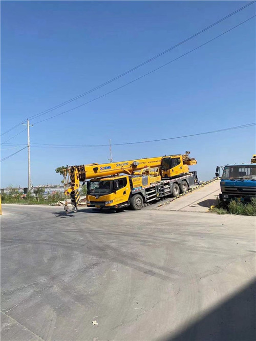 罗平县吊车作业时，可能会产生哪些额外收费项目？